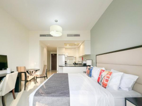 Bespoke Holiday Homes - High floor studio in Tower 108 JVC
